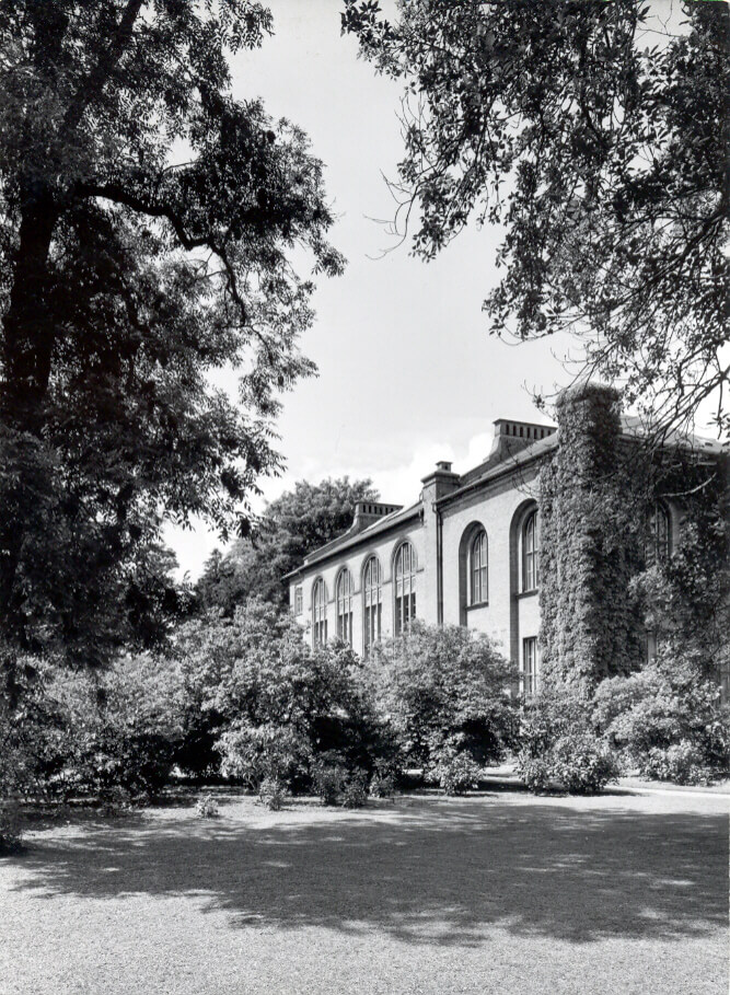 Den gamle biblioteksbygning fra 1921