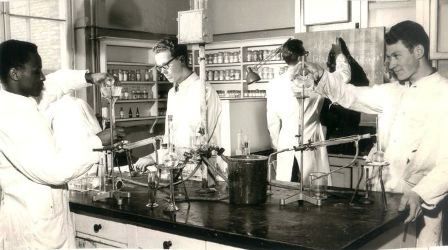 kemisk lab, 1964