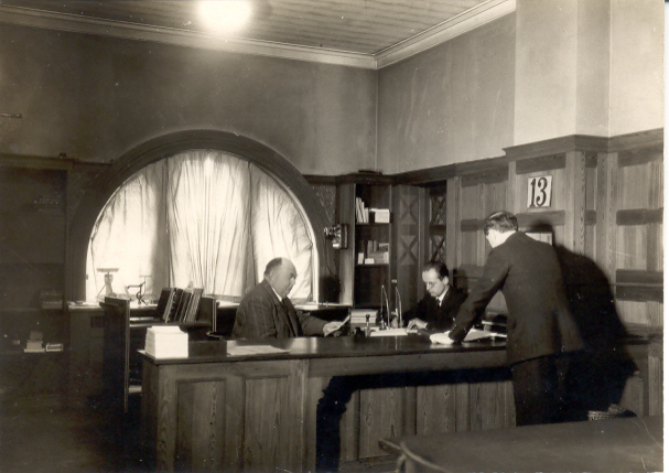 Lending in the 1930s - still a male-dominated world